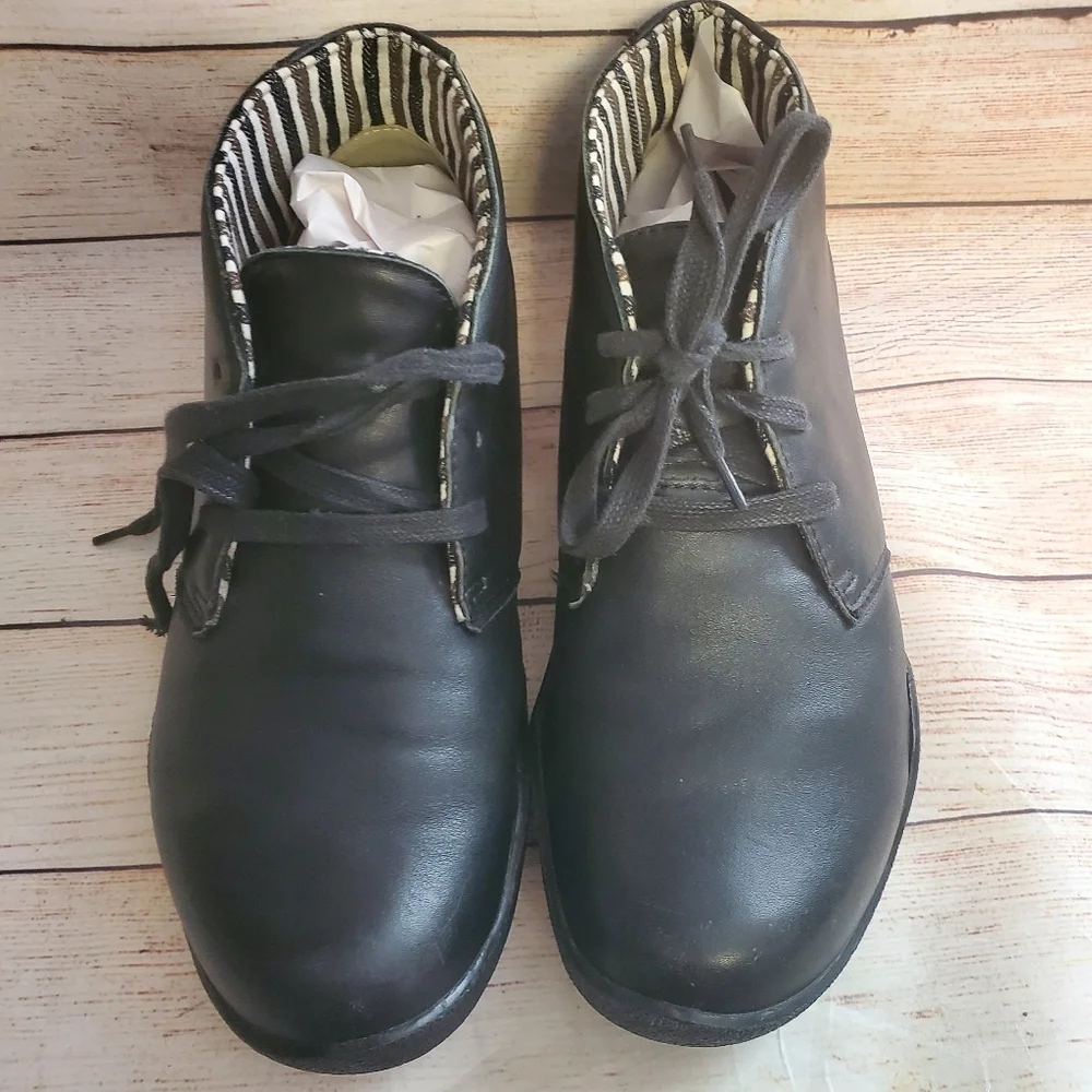 Kuru Mens Size 10 Aalto Chukka Black Leather Ankle Boots